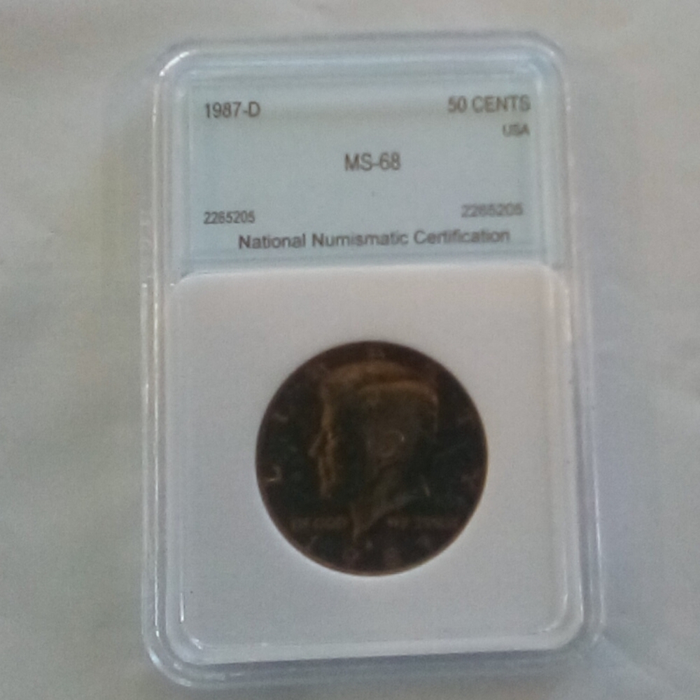 1987-D Gold Tone Kennedy Half Dollar Coin - Picture 5 of 5